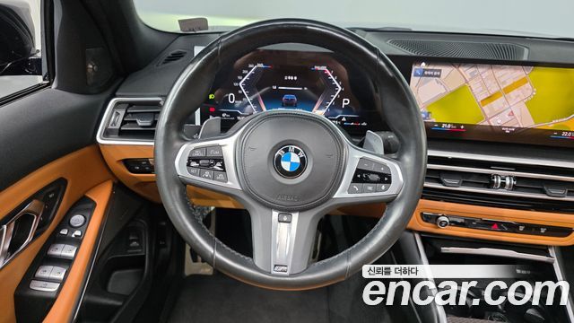 BMW 3-Series 2023 — photo 19