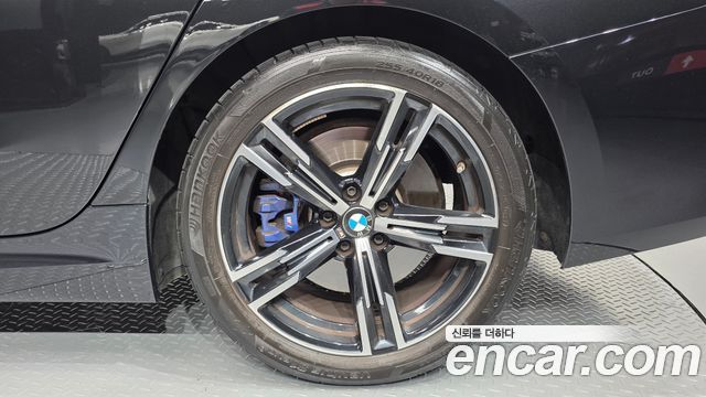 BMW 3-Series 2023 — photo 7
