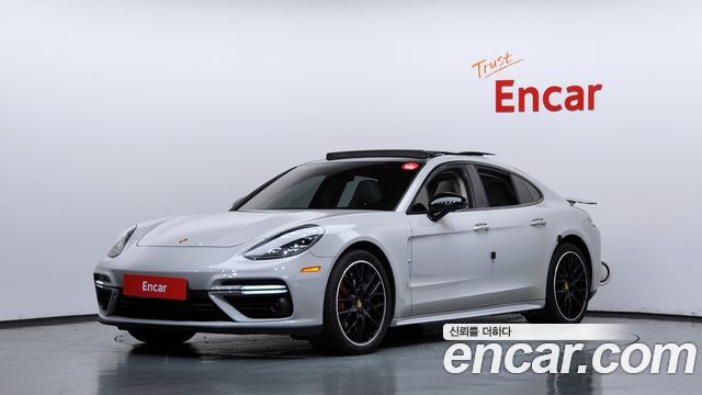 Porsche Panamera 2017 — photo 1
