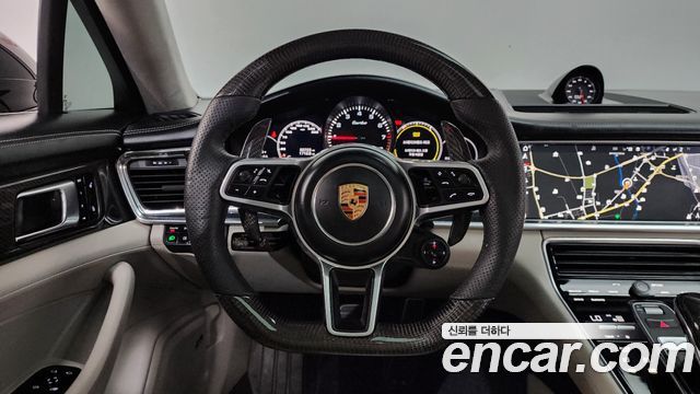 Porsche Panamera 2017 — photo 18