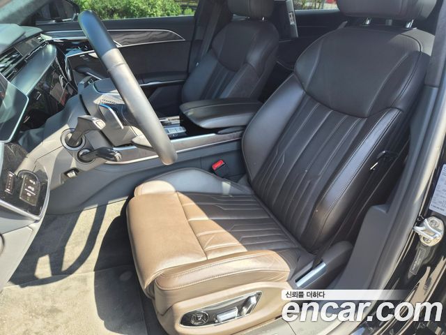 Audi A8 2021 — photo 10