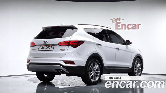 Hyundai Santafe 2016 — photo 2