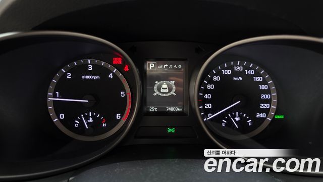Hyundai Santafe 2016 — photo 11