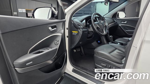 Hyundai Santafe 2016 — photo 13