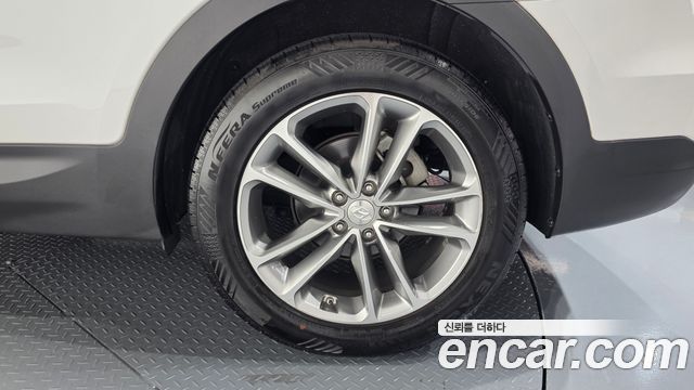 Hyundai Santafe 2016 — photo 7