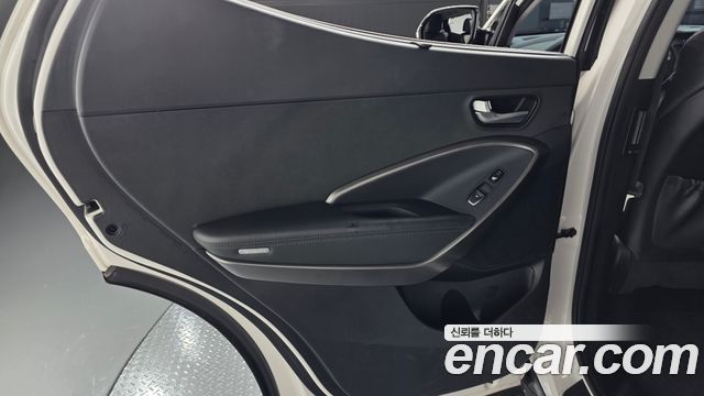 Hyundai Santafe 2016 — photo 15