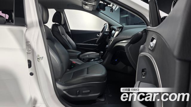 Hyundai Santafe 2016 — photo 16