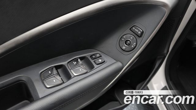 Hyundai Santafe 2016 — photo 30