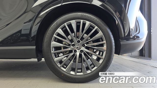 Lexus RX 2025 — photo 5