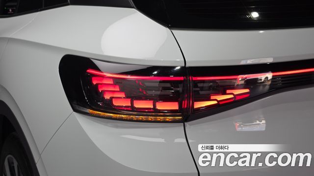 Volkswagen ID.4 2023 — photo 9