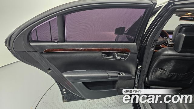 Mercedes-Benz S-Class 2010 — photo 15