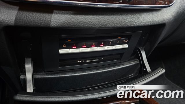 Mercedes-Benz S-Class 2010 — photo 33