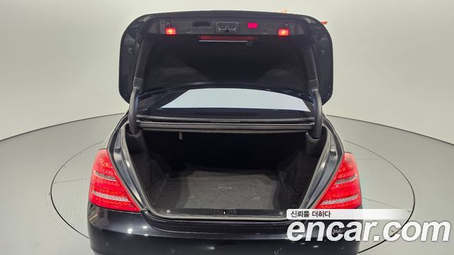Mercedes-Benz S-Class 2010 — photo 40
