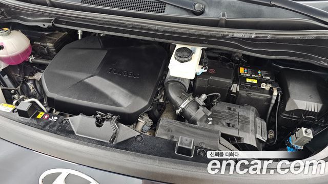 Hyundai Staria 2023 — photo 6