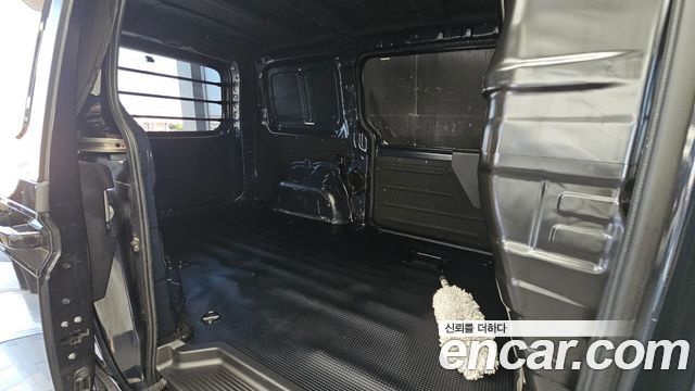 Hyundai Staria 2023 — photo 18