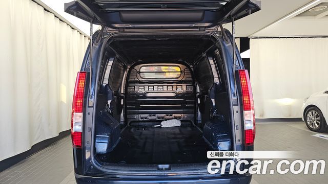 Hyundai Staria 2023 — photo 26