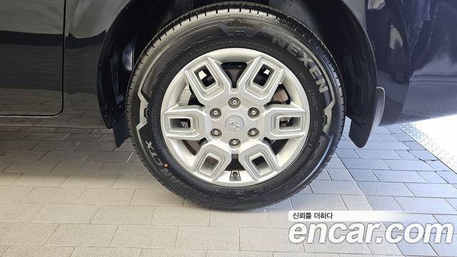 Hyundai Staria 2023 — photo 7