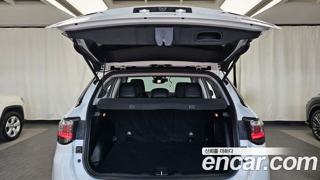 Jeep Compass 2022 — photo 24