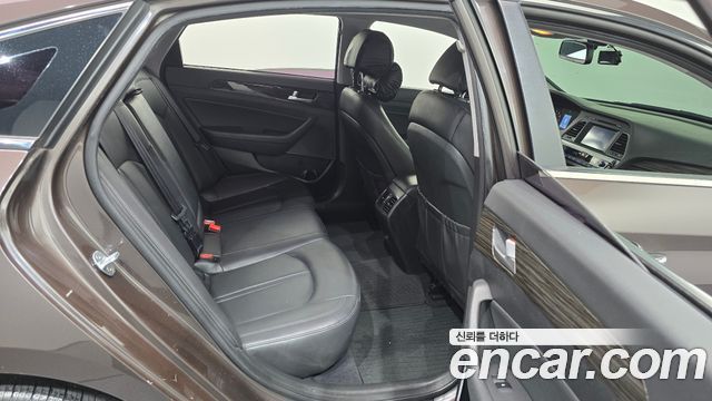 Hyundai Sonata 2015 — photo 17