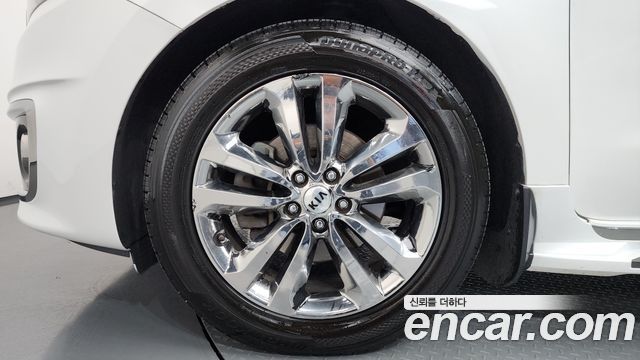 Kia Canival 2016 — photo 5
