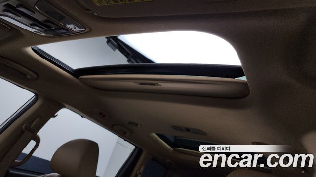 Kia Canival 2016 — photo 24