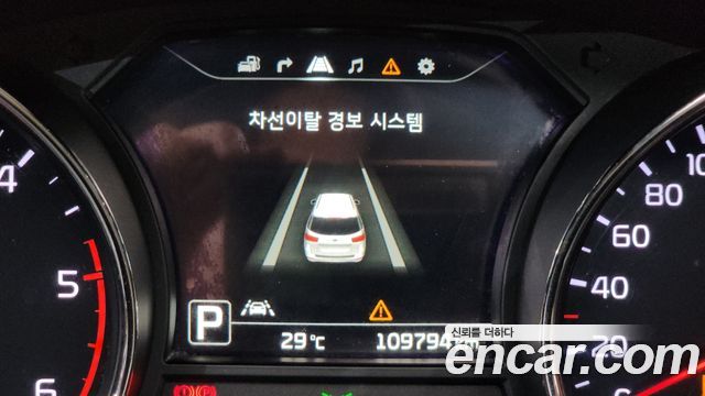 Kia Canival 2016 — photo 27