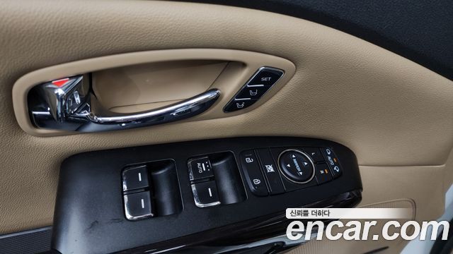 Kia Canival 2016 — photo 30