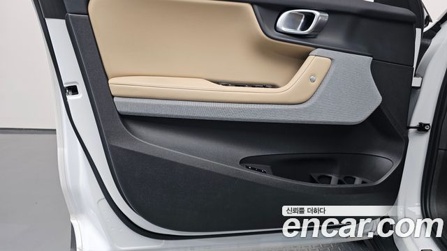 Polestar Polestar 2 2022 — photo 14