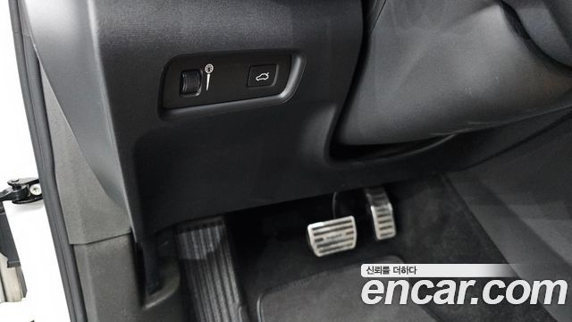 Polestar Polestar 2 2022 — photo 29