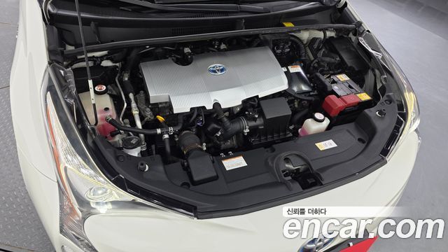 Toyota Prius 2016 — photo 6
