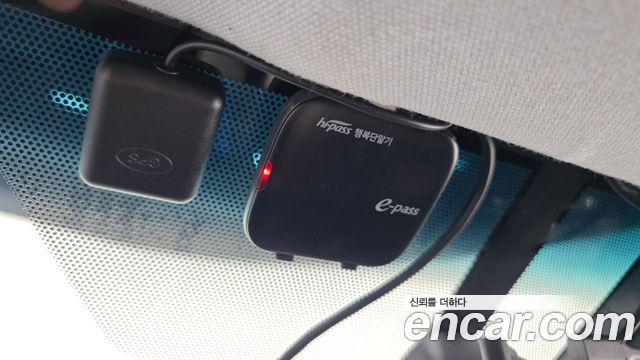 Toyota Prius 2016 — photo 17
