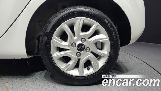 Kia morning 2018 — photo 7