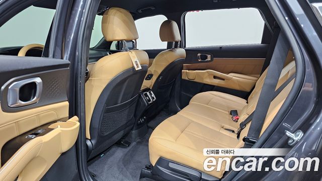Kia Sorento 2023 — photo 18