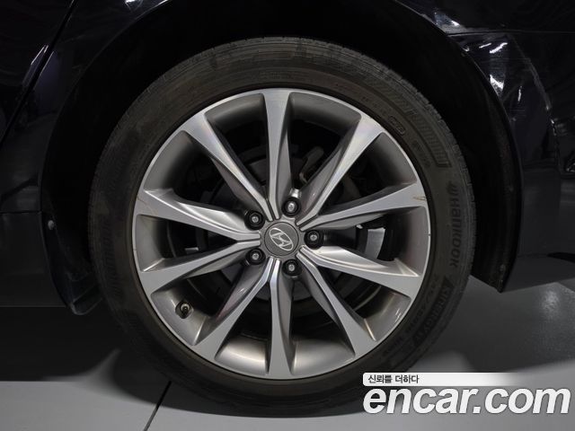 Hyundai Grandeur 2015 — photo 18
