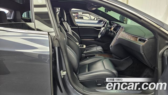 Tesla Model S 2017 — photo 11