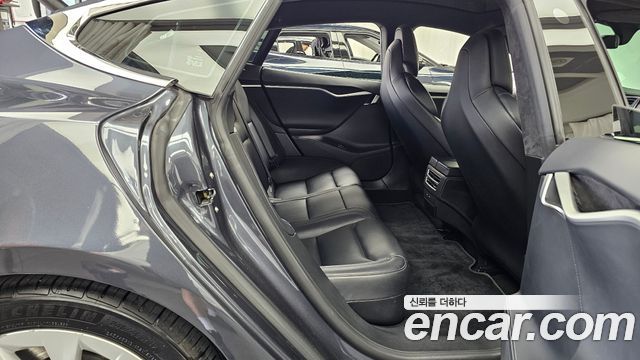 Tesla Model S 2017 — photo 12