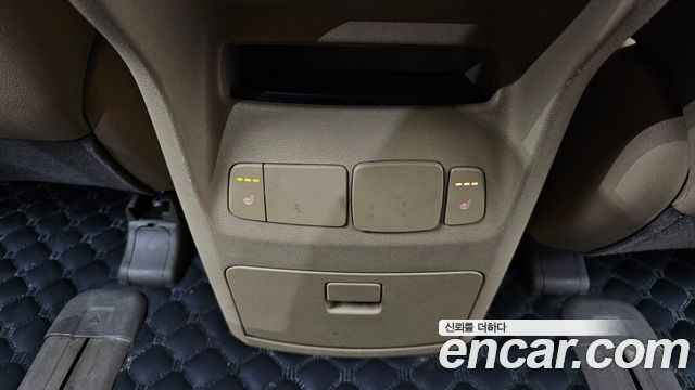 Kia Canival 2018 — photo 21