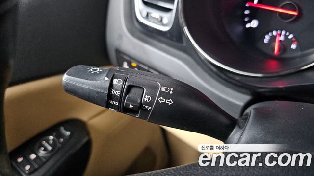Kia Canival 2018 — photo 32