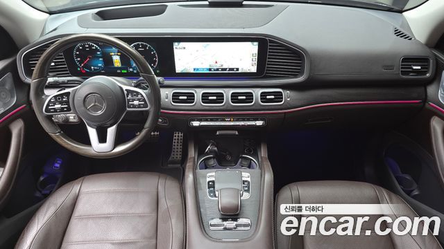 Mercedes-Benz GLS-Class 2020 — photo 10