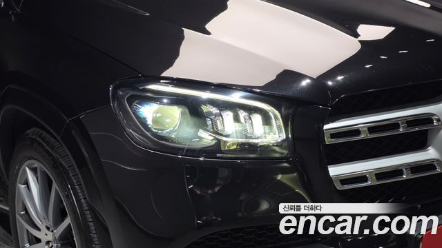 Mercedes-Benz GLS-Class 2020 — photo 8