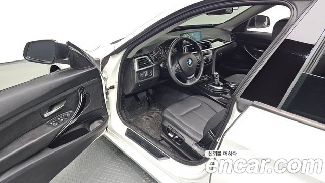 BMW Gran Turismo 2018 — photo 13