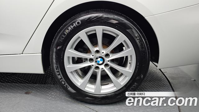 BMW Gran Turismo 2018 — photo 7