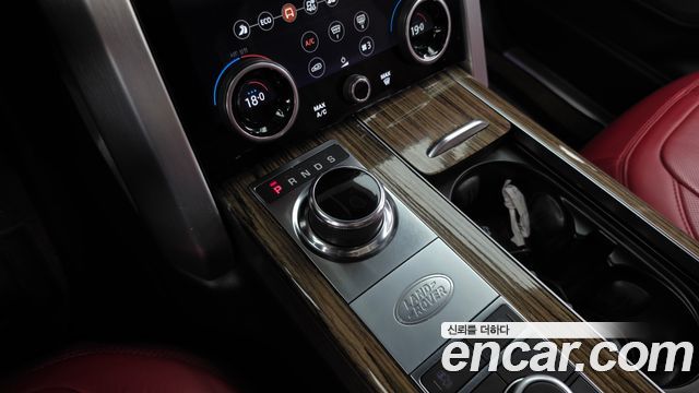 Land Rover Range Rover 2018 — photo 9