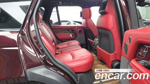 Land Rover Range Rover 2018 — photo 12