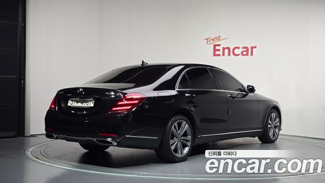 Mercedes-Benz S-Class 2018 — photo 2