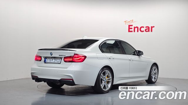 BMW 3-Series 2018 — photo 2