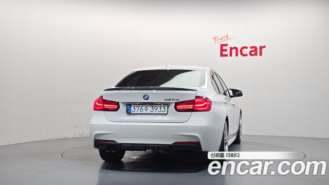 BMW 3-Series 2018 — photo 4