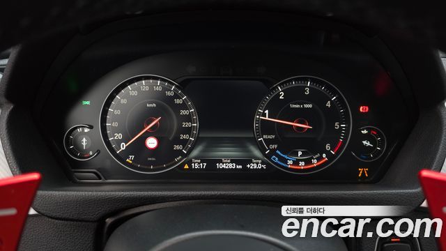 BMW 3-Series 2018 — photo 8