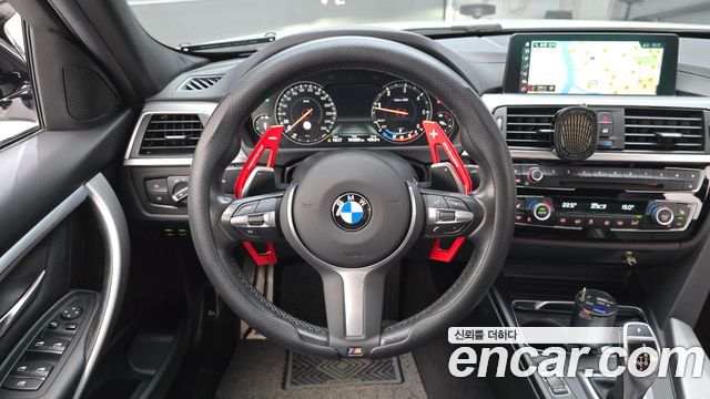 BMW 3-Series 2018 — photo 15