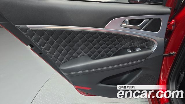 Genesis G70 2018 — photo 15